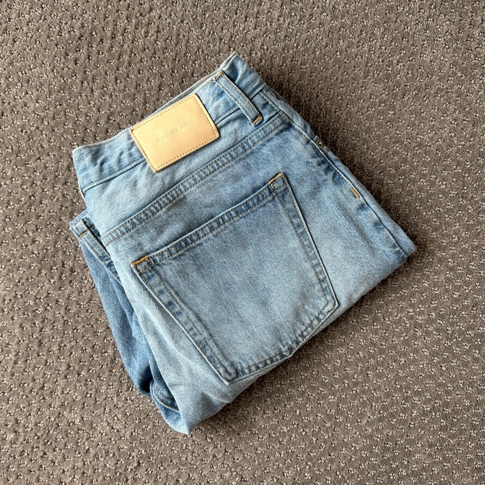 Everlane 90s Cheeky Light Wash Ankle Jean